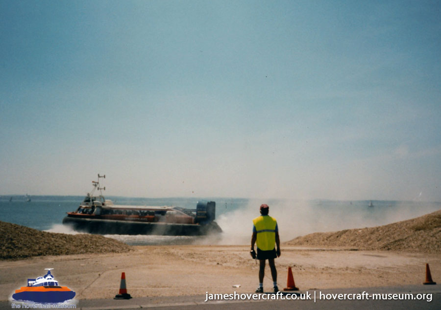 AP1-88 hovercraft promotional day by BHC -  (credit: The <a href='http://www.hovercraft-museum.org/' target='_blank'>Hovercraft Museum Trust</a>).